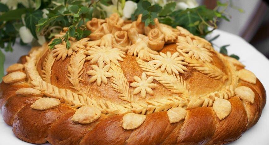 Пирог на четвертое объединяет дома и соседей за общим столом