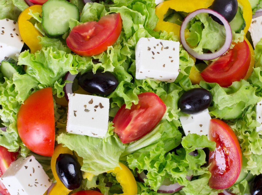 Греческий салат как повседневное освежение вкуса