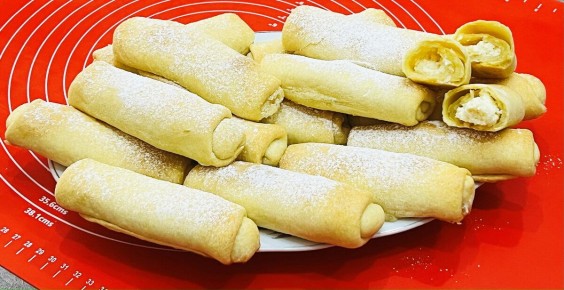 Восхитительные сметанные трубочки: быстро, просто и невероятно вкусно