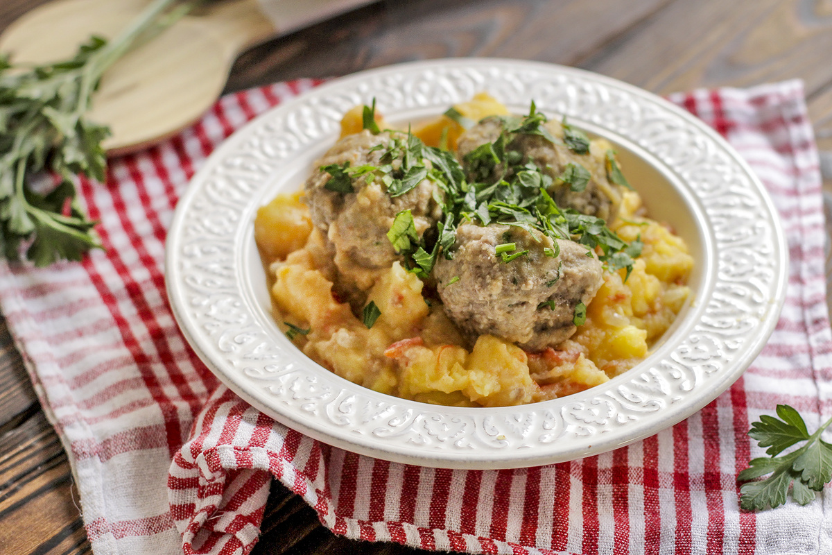 Яхния: Вкусное Исследование Традиционной Балканской Кухни