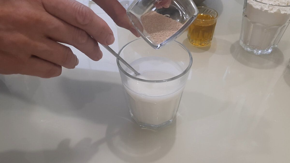 Вкусный домашний хлеб на кефире: просто, быстро и недорого