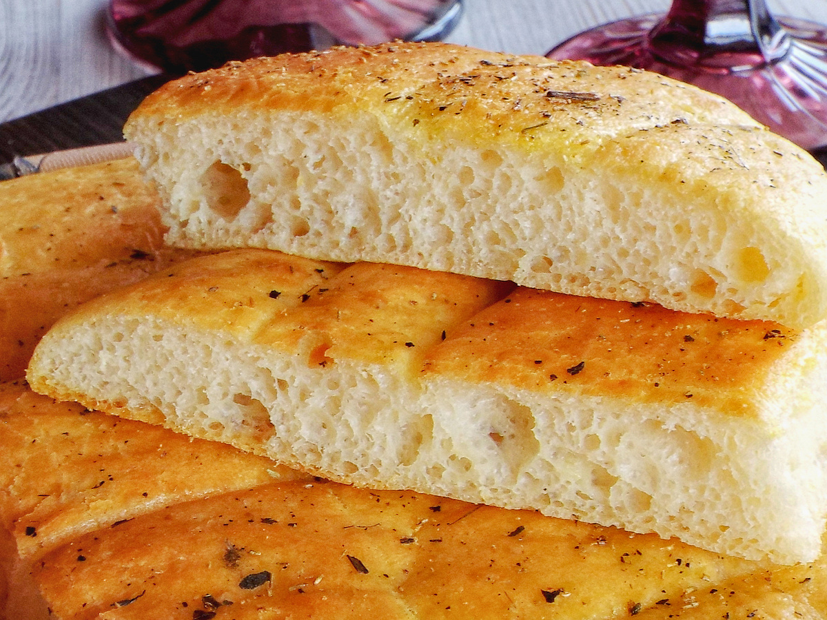 Рецепт идеальной картофельной фокаччи, который удивит вас простотой