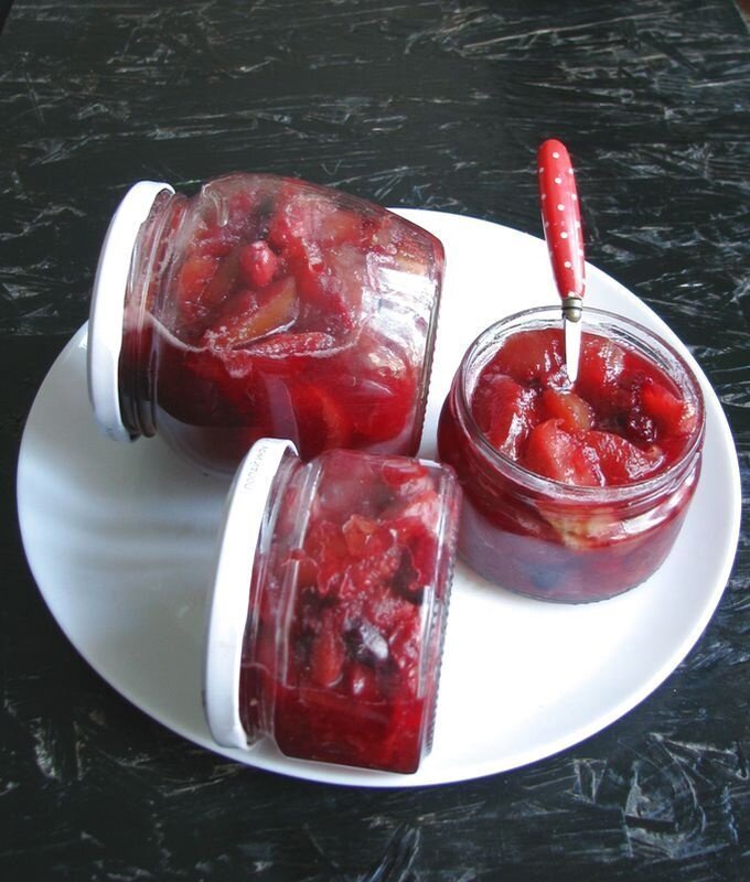 Яблочно-кизиловое варенье