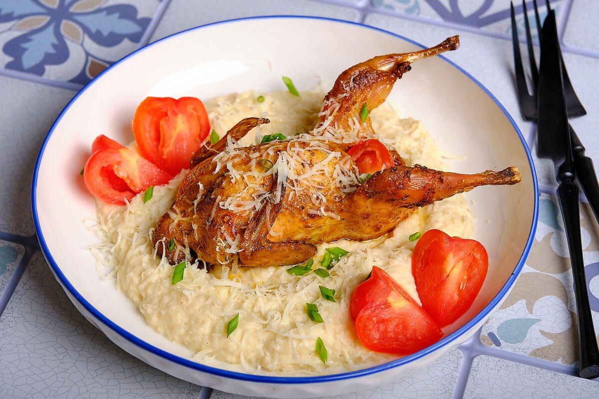 Как приготовить перепелку с пюре из цветной капусты