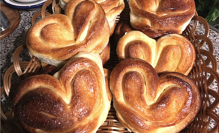 Ностальгия на кухне: как испечь московские плюшки для детей