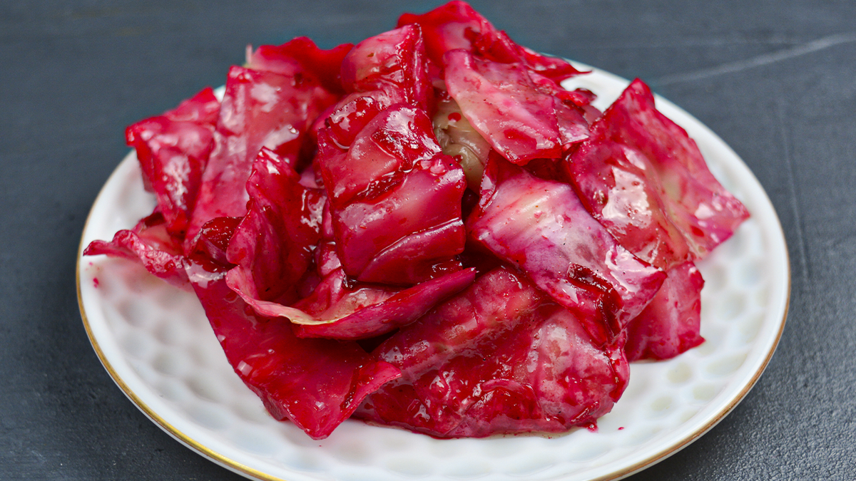 Как подготовить вкуснейшую капусту со свеклой на зиму