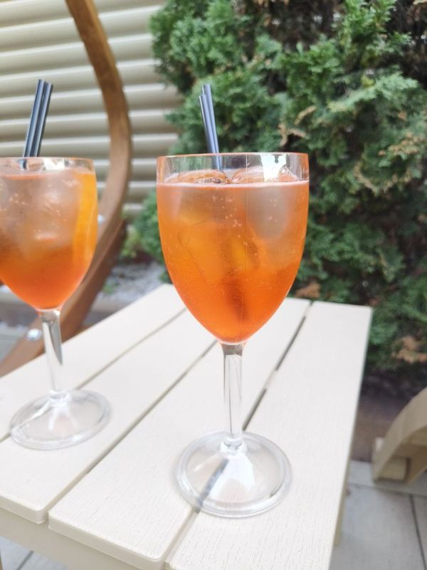 Апероль Спритц: Вкус лета в каждом глотке