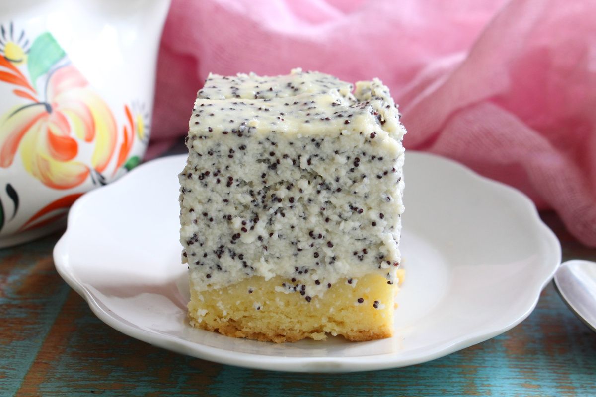 Нежный песочный пирог с творожной начинкой: просто и вкусно