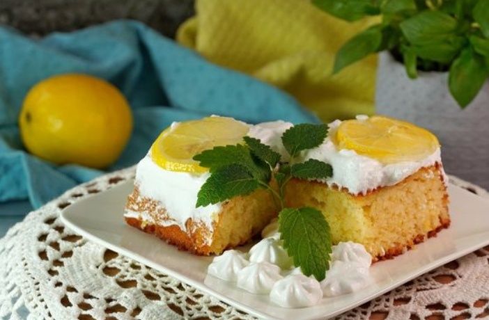 Лимонный равани с белковым кремом