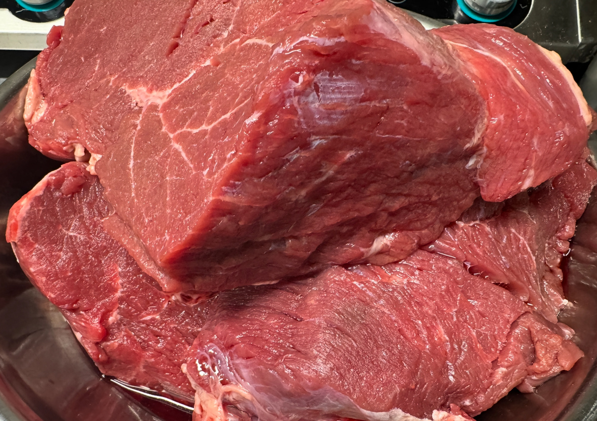 Секреты размораживания мяса: как сохранить сочность и вкус