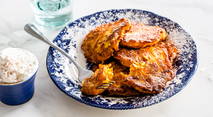 Нежные оладьи из моркови: идеальный завтрак для всей семьи