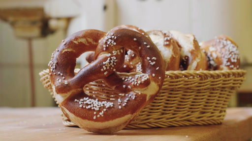 Завораживающие брецели: Искусство немецкой выпечки