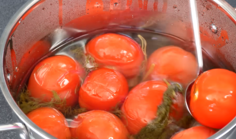 Быстрые маринованные помидоры: секреты идеального вкуса