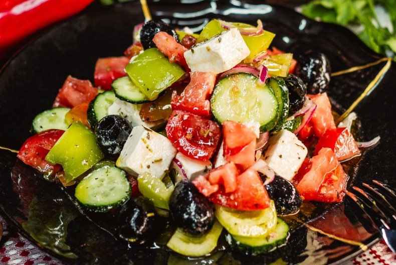 Как приготовить идеальный греческий салат: пошаговый рецепт