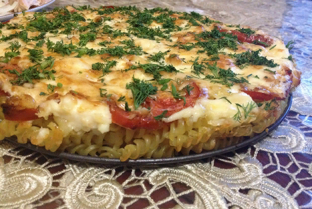 Запеченные макароны с помидорами и сыром: быстро и вкусно