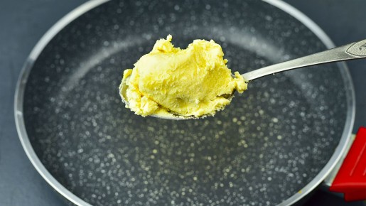 Забытый кулинарный шедевр из СССР: пирог с капустой на сметане