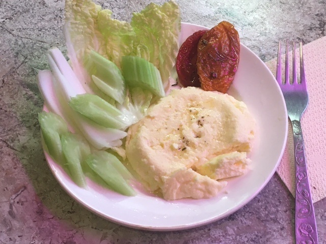 Как приготовить идеальный омлет: секреты и советы для идеального завтрака