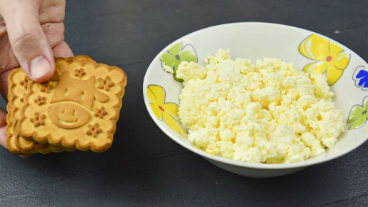 Вкусный десерт из печенья и творога: быстрый рецепт к чаю