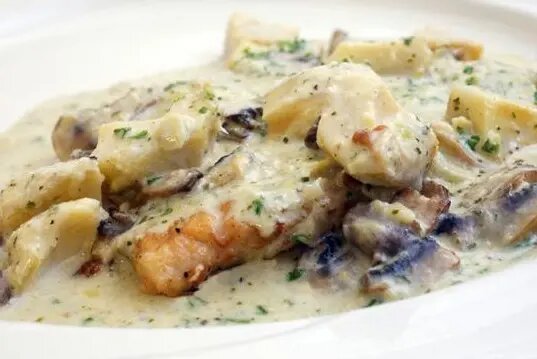 Сезон сморчков: гурманам на заметку — фрикасе из курицы с грибами