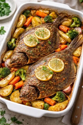 Нежная запечённая камбала с овощами: простой способ насладиться рыбой без хлопот