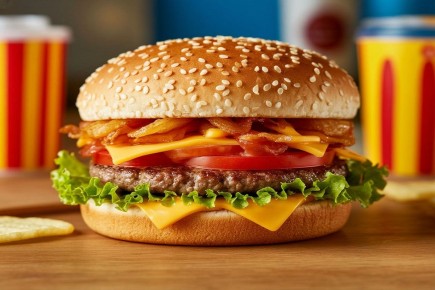 Как замена фастфуда на здоровую еду может снизить суточную калорийность на 330 ккал