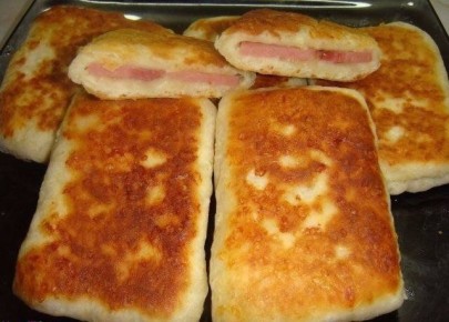 Вкусные лепёшки с ветчиной: идеальный перекус для всей семьи