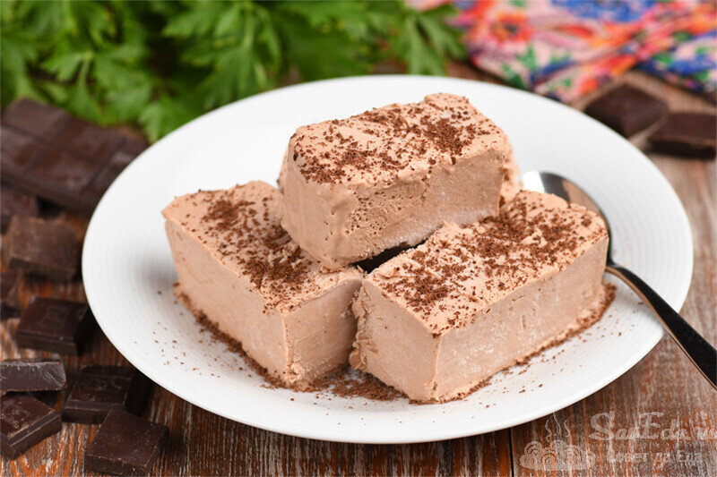 Насладитесь великолепным шоколадным мороженым домашнего приготовления