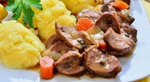 Тушеные свиные почки: вкусное и необычное блюдо на вашем столе