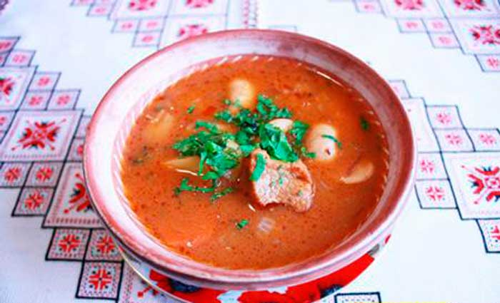 Чанахи со свининой: Грузинский кулинарный шедевр в вашей кухне