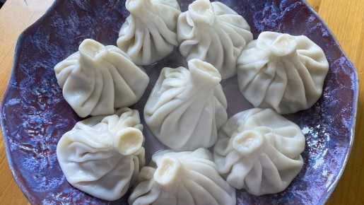 Неповторимые хинкали: классический рецепт грузинского лакомства