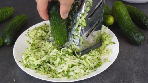 Необычная закуска из переросших огурцов: рецепт, который вы должны попробовать!