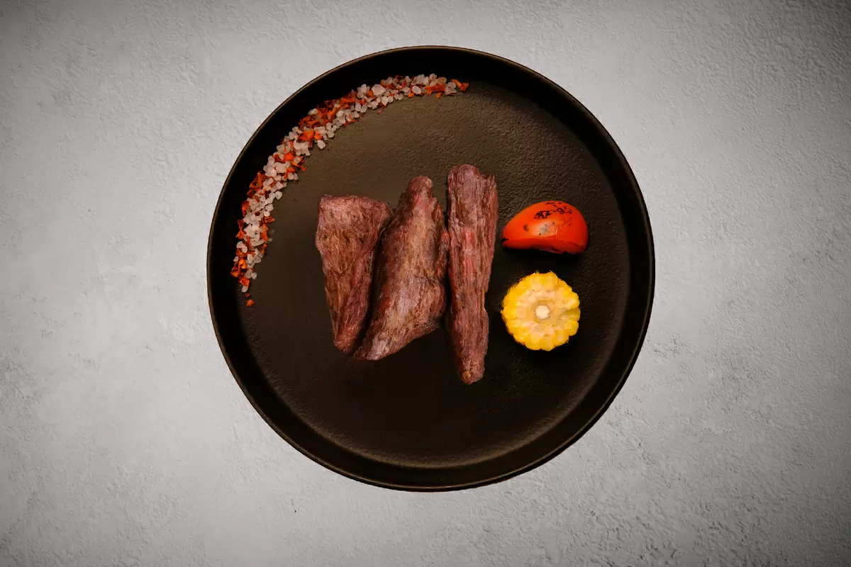 Как великие писатели создавали идеальный образ стейка