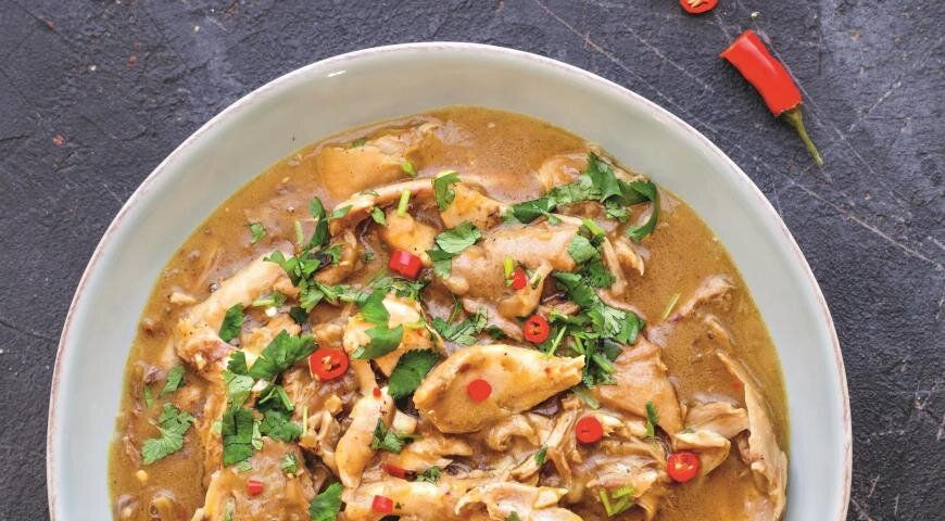 Ароматное рагу из курицы с кокосовым молоком